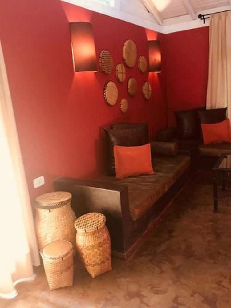 Raices Amambai Lodges 푸에르토이과수 외부 사진