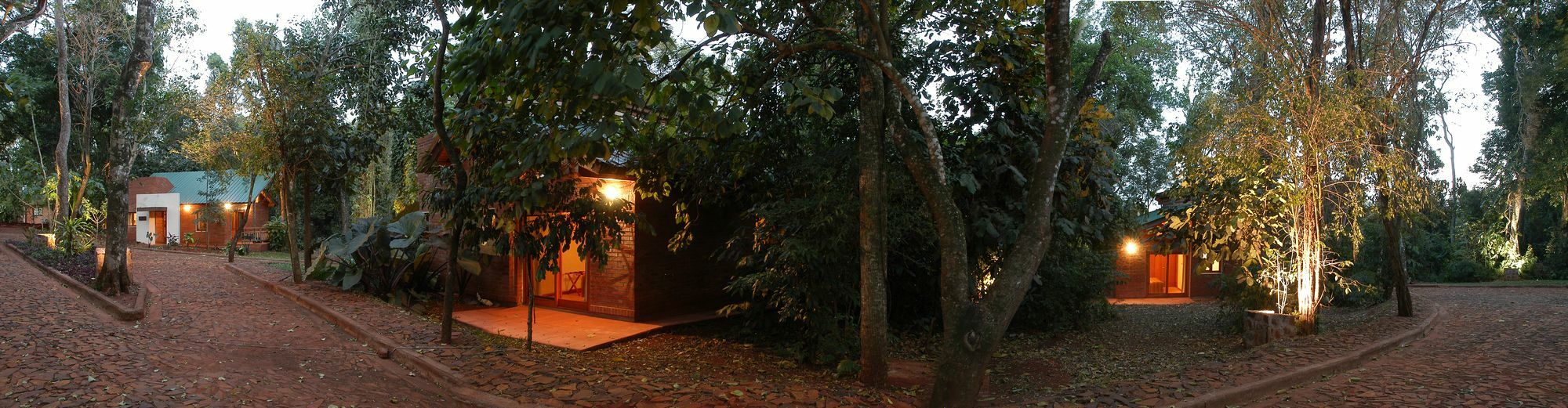 Raices Amambai Lodges 푸에르토이과수 외부 사진